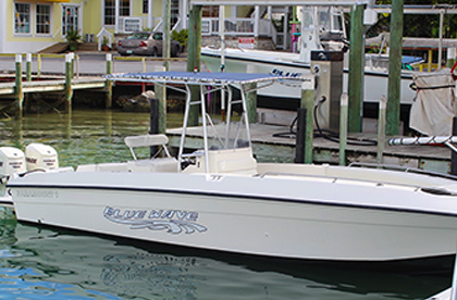 Paramount 26 - Single Engine - Rental boat in Marsh Harbour, Abaco