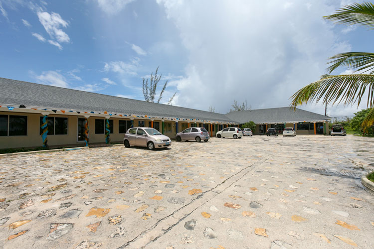 Plaza Shopping Center on San Salvador